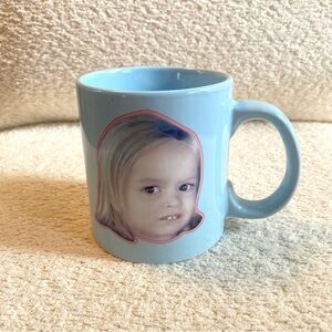 What Do You Meme I’m A Hugger Funny Girl Face Mug Gift For Non Hugger Oversized